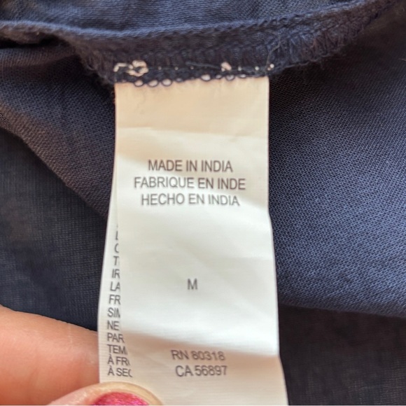 Lucky Brand Embroidered Short Flutter Sleeve Notch Neck Woman’s Size Medium - Picture 8 of 10